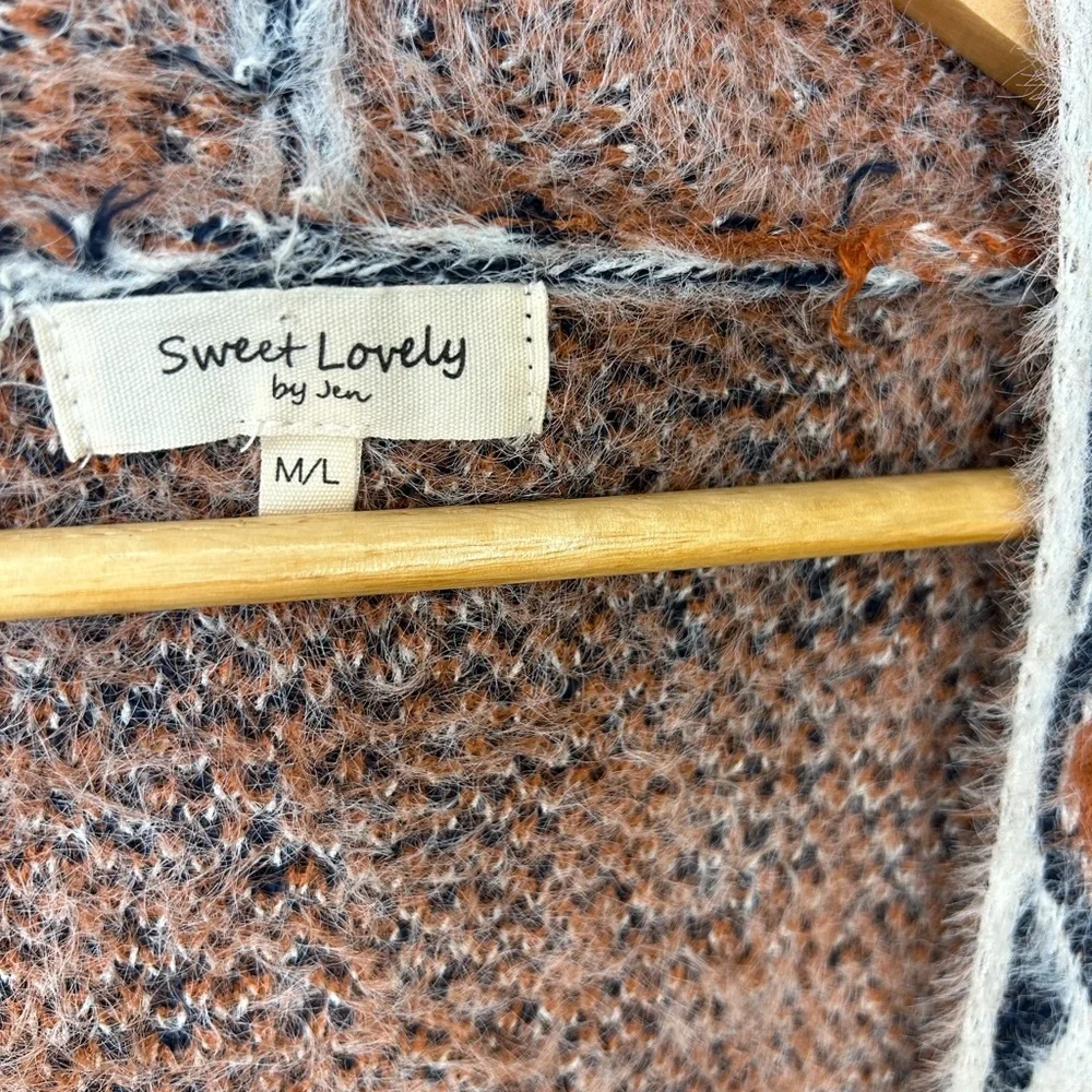 Patterned Cardigan​ - Picture 5 of 5